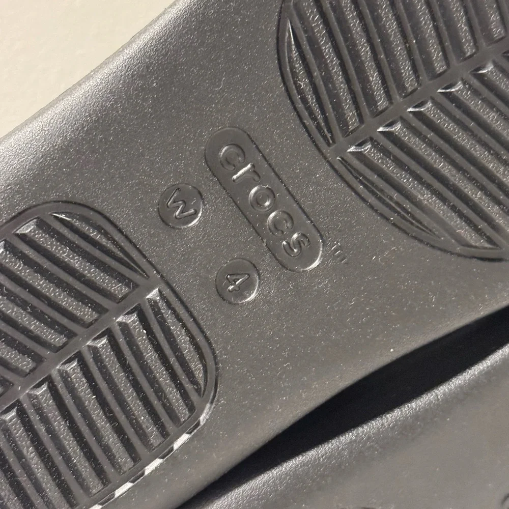 CROCS Getaway Platform Sandals Comfort-Focused Design